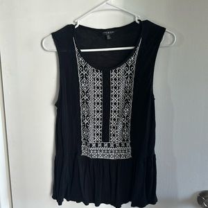 Lucky Brand, ruffle bottom women’s top